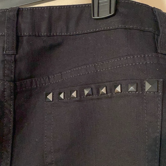 Jeans - Picture 11 of 11